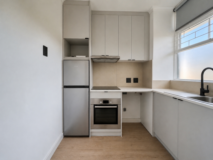 1 Bedroom Property for Sale in Wynberg Upper Western Cape